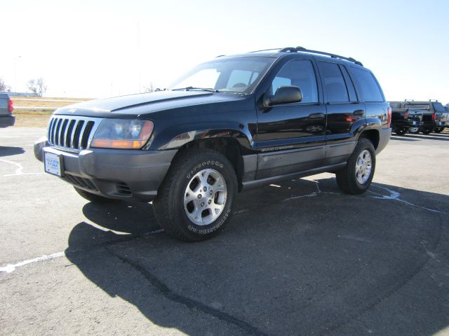 Jeep Grand Cherokee 2000 photo 3