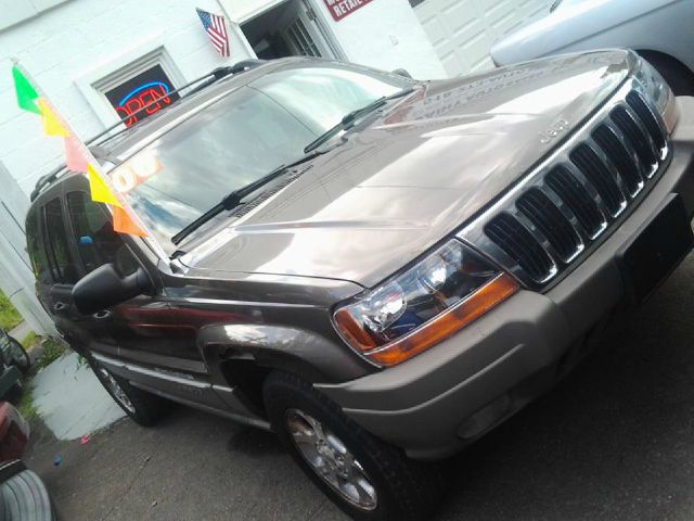 Jeep Grand Cherokee 2000 photo 2