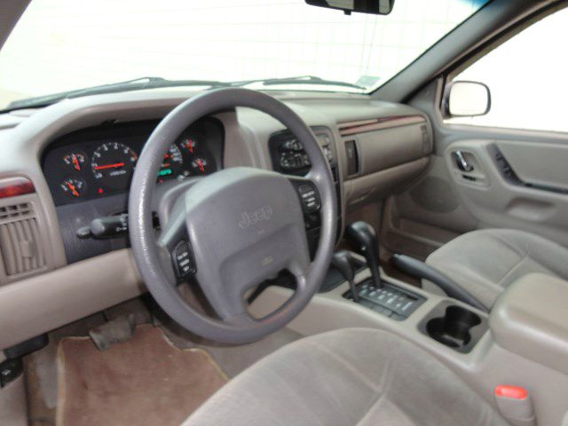 Jeep Grand Cherokee 2000 photo 3