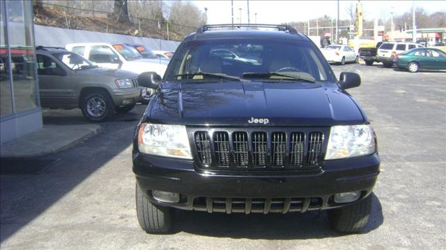 Jeep Grand Cherokee 2000 photo 1