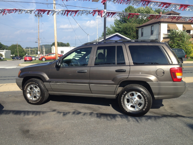 Jeep Grand Cherokee 2000 photo 1