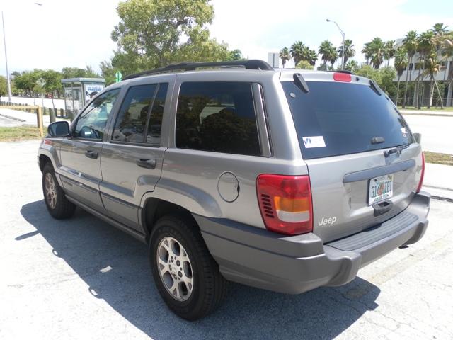 Jeep Grand Cherokee 2001 photo 2