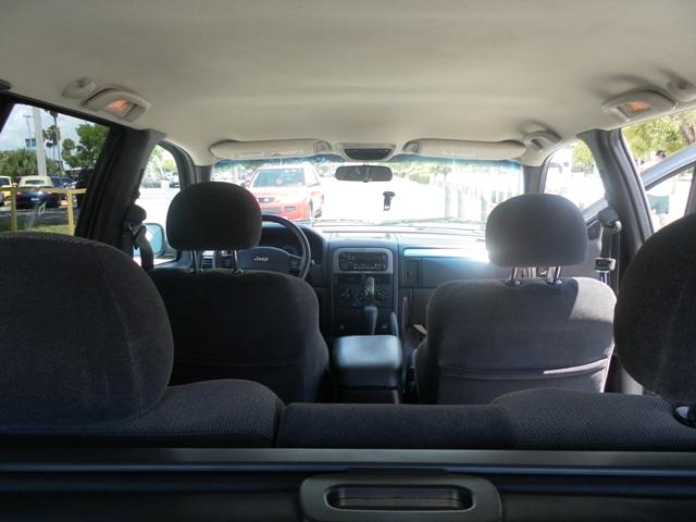 Jeep Grand Cherokee 2001 photo 5
