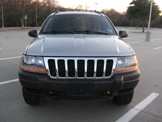 Jeep Grand Cherokee 2001 photo 2