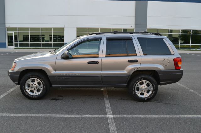 Jeep Grand Cherokee 2001 photo 3