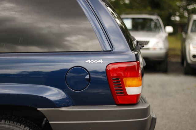 Jeep Grand Cherokee 2001 photo 1