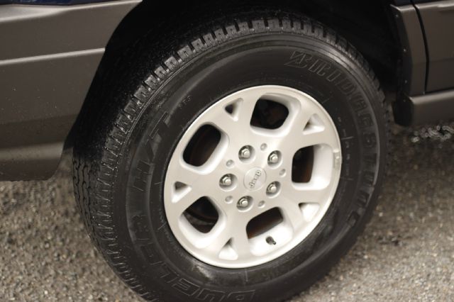 Jeep Grand Cherokee 2001 photo 19