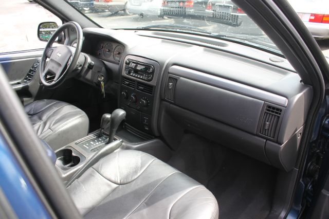 Jeep Grand Cherokee 2001 photo 23