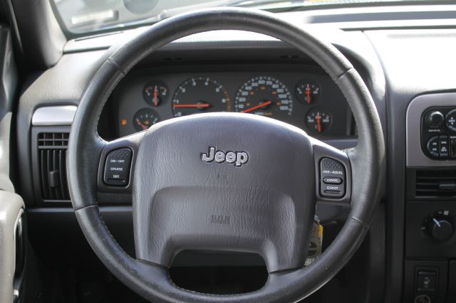 Jeep Grand Cherokee 2001 photo 31