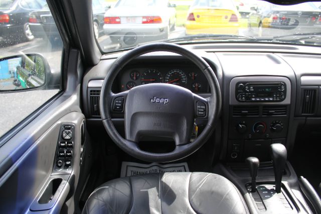 Jeep Grand Cherokee 2001 photo 32