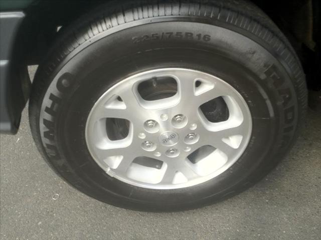 Jeep Grand Cherokee 2001 photo 4