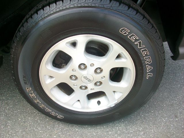 Jeep Grand Cherokee 2001 photo 17
