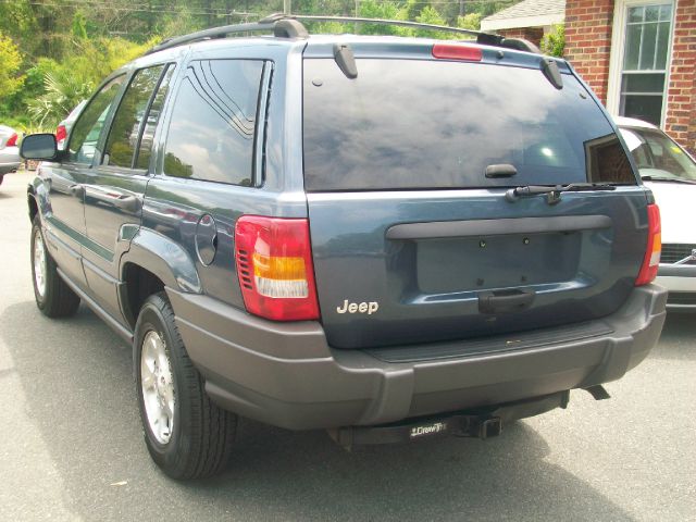 Jeep Grand Cherokee 2001 photo 3