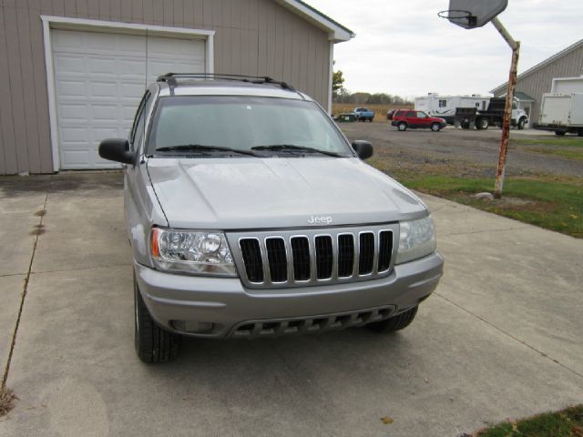 Jeep Grand Cherokee 2001 photo 1