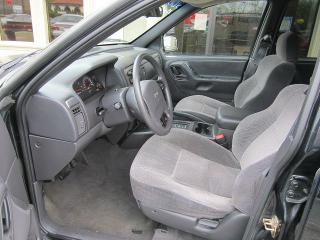 Jeep Grand Cherokee 2001 photo 6