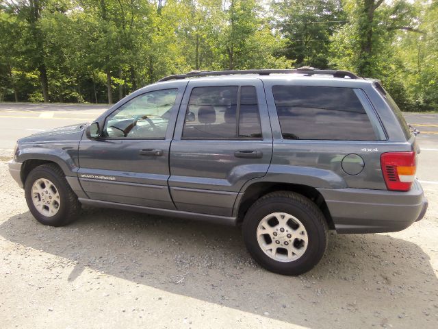 Jeep Grand Cherokee Base W/nav.sys SUV