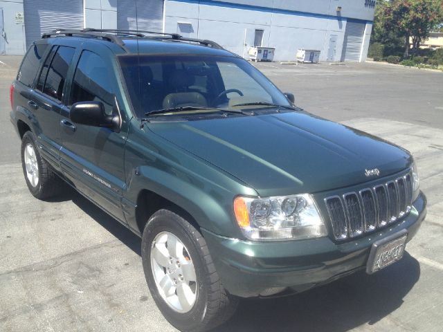 Jeep Grand Cherokee 2001 photo 2