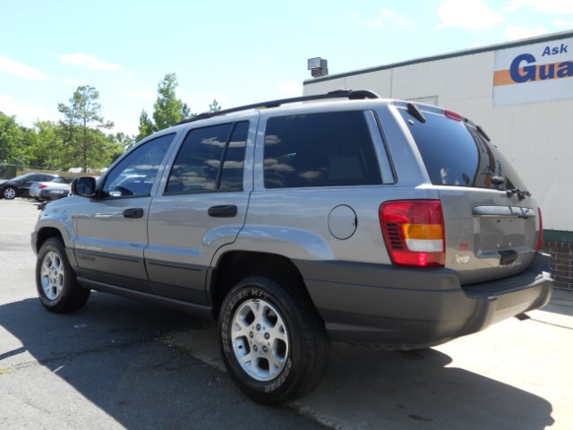 Jeep Grand Cherokee 2001 photo 3