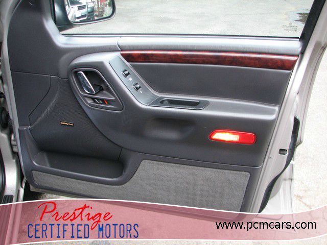 Jeep Grand Cherokee 2001 photo 10