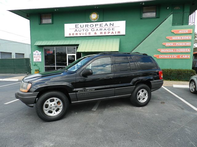 Jeep Grand Cherokee 2001 photo 2