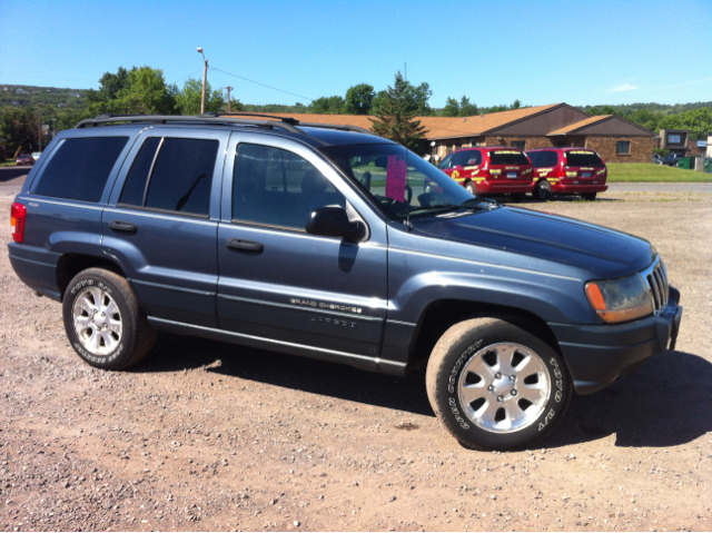 Jeep Grand Cherokee 2001 photo 3