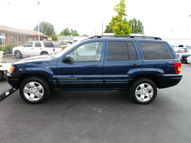 Jeep Grand Cherokee 2001 photo 1