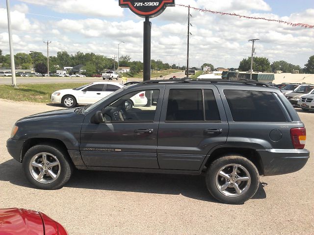 Jeep Grand Cherokee 2001 photo 3