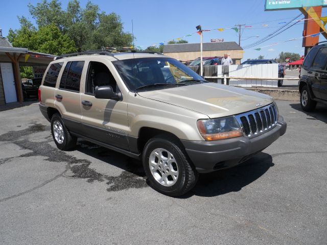 Jeep Grand Cherokee 2001 photo 2
