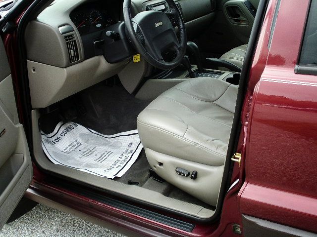 Jeep Grand Cherokee 2001 photo 2