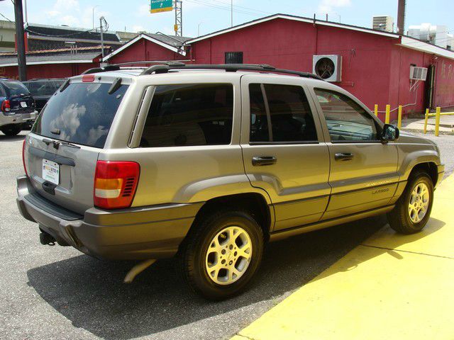 Jeep Grand Cherokee 2001 photo 2