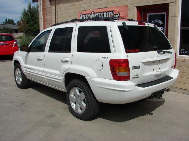 Jeep Grand Cherokee 2001 photo 2