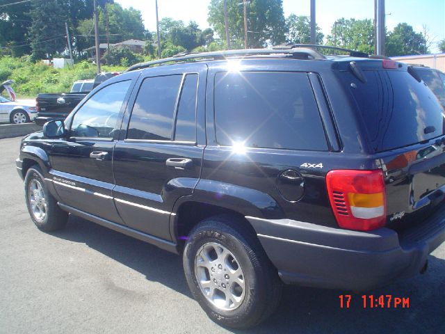 Jeep Grand Cherokee 2001 photo 4