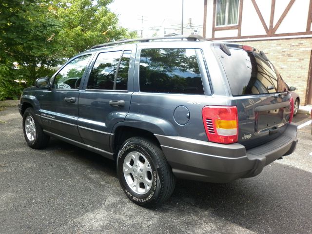 Jeep Grand Cherokee 2001 photo 1