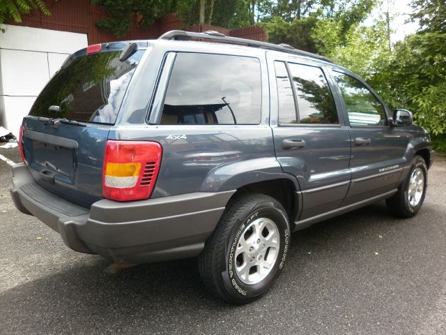 Jeep Grand Cherokee 2001 photo 2