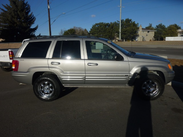 Jeep Grand Cherokee 2001 photo 4
