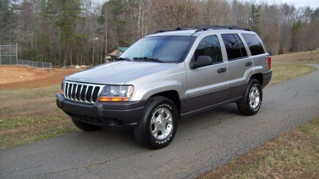 Jeep Grand Cherokee 2001 photo 2