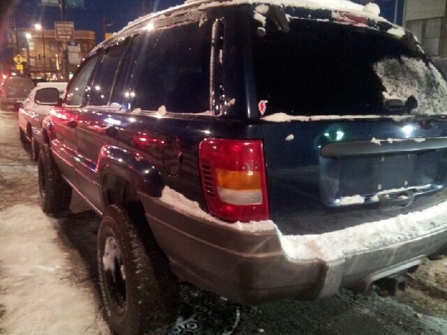 Jeep Grand Cherokee 2002 photo 1