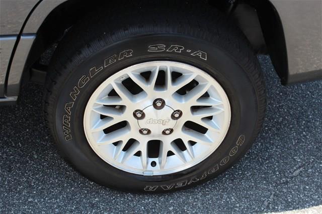 Jeep Grand Cherokee 2002 photo 2