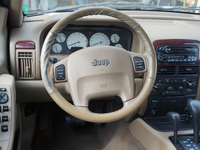 Jeep Grand Cherokee 2002 photo 3