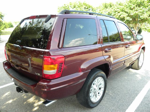 Jeep Grand Cherokee 2002 photo 2