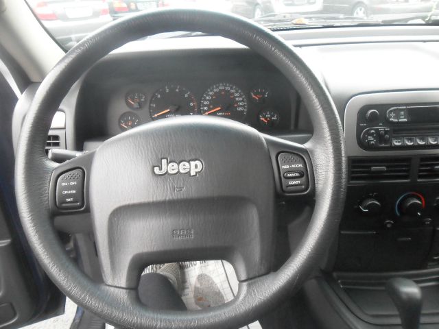 Jeep Grand Cherokee 2002 photo 2