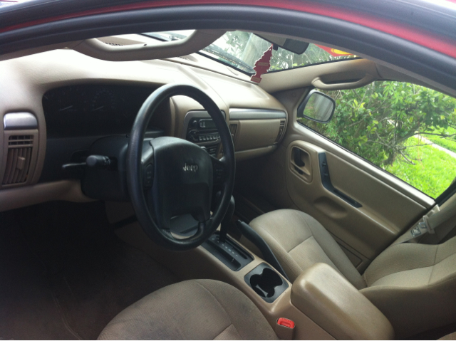 Jeep Grand Cherokee Sedan 4dr SUV