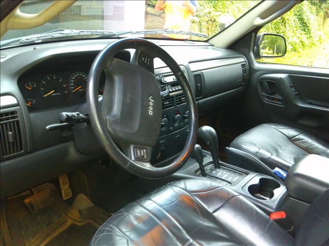 Jeep Grand Cherokee 2002 photo 2