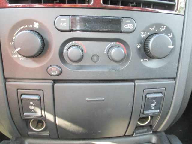 Jeep Grand Cherokee 2002 photo 2