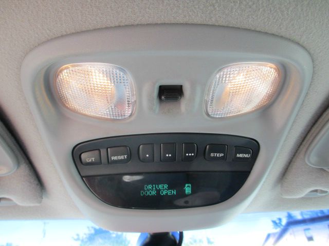 Jeep Grand Cherokee 2002 photo 3