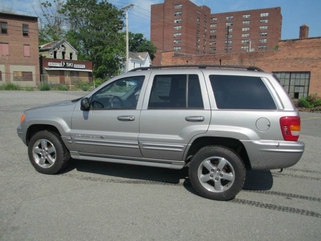 Jeep Grand Cherokee 2002 photo 9