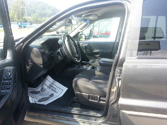 Jeep Grand Cherokee 2002 photo 2