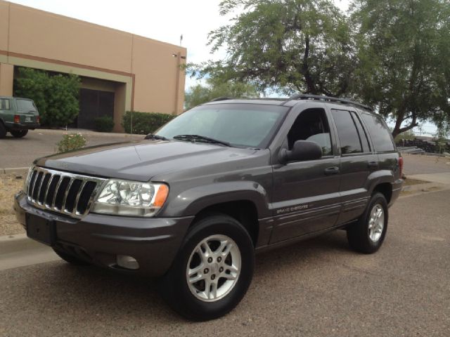 Jeep Grand Cherokee 2002 photo 1