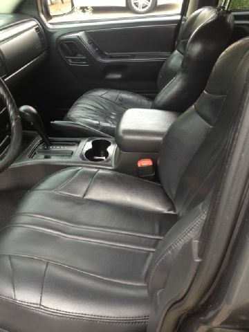 Jeep Grand Cherokee 2002 photo 2