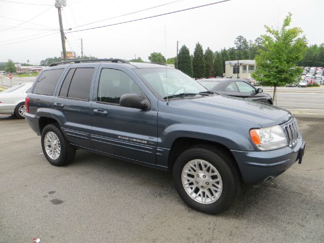 Jeep Grand Cherokee 2002 photo 2